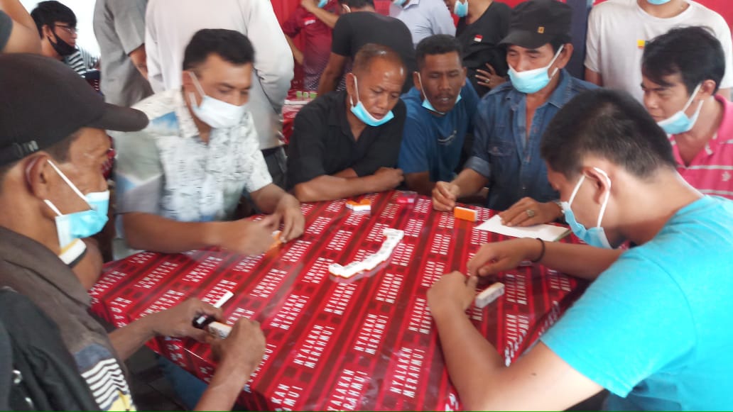 Lomba Dam Batu Warkop Last Kopi Meriah, Oemri jadi juara