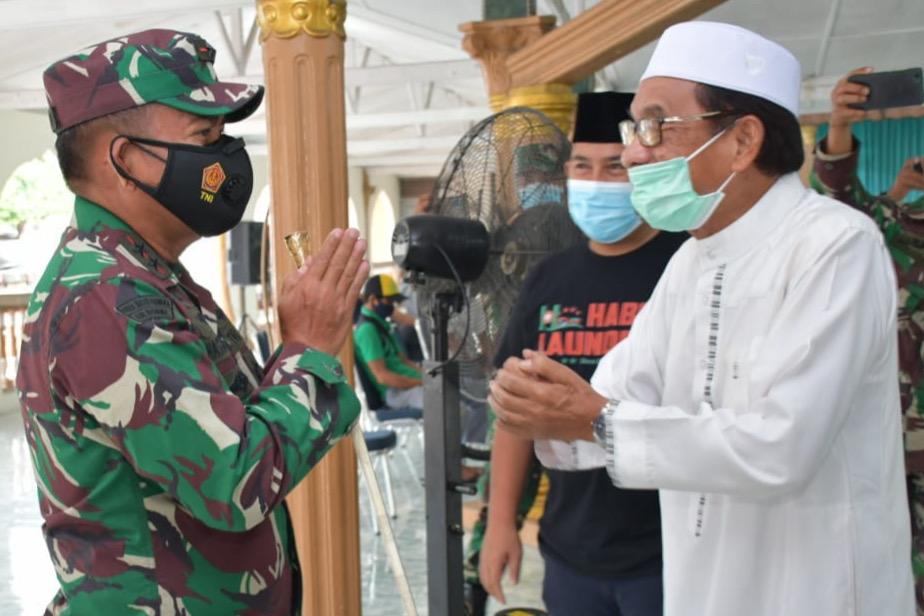 Cegah laju Covid-19, Pangdam Tinjau Serbuan Vaksinasi Dosis Ke II di Ponpes Al- Kautsar Al-Badar Medan