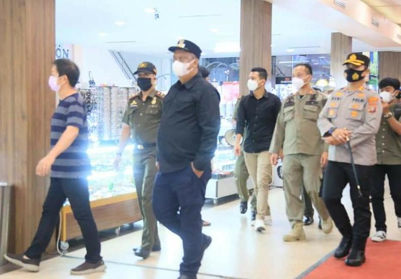 Penerapan PPKM, Forkopimda Labuhanbatu Swiping Tempat Usaha dan Hiburan di Kota RantauprapatÂ 