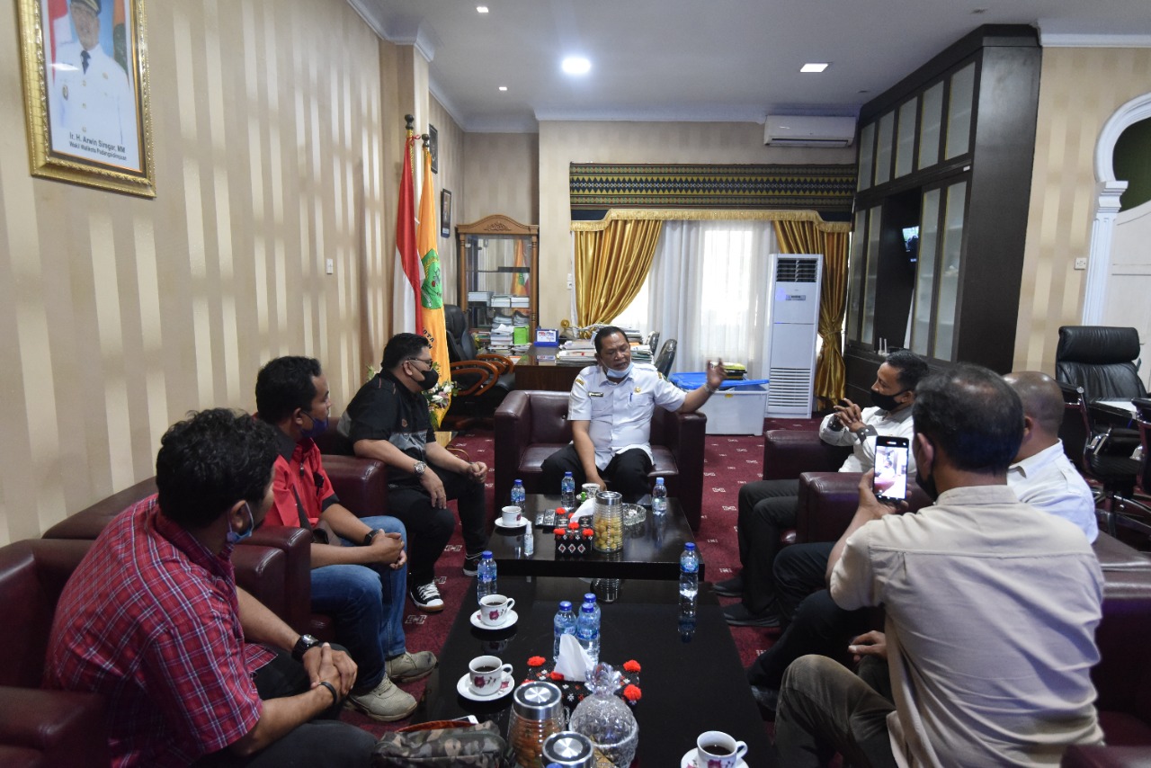 Terima Pimred SUMUT24 Group, Walikota Irsan : Apresiasi Warga dan Pelaku usaha Tetap mengikuti aturan PPKM dan Prokes