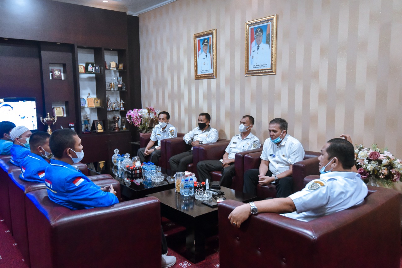 WalikotaÂ  Terima Silaturahmi pengurus DPD KNPI PSP, Irsan Nasution : Berbahaya jika tidak ada Kritik bagi Pemerintah