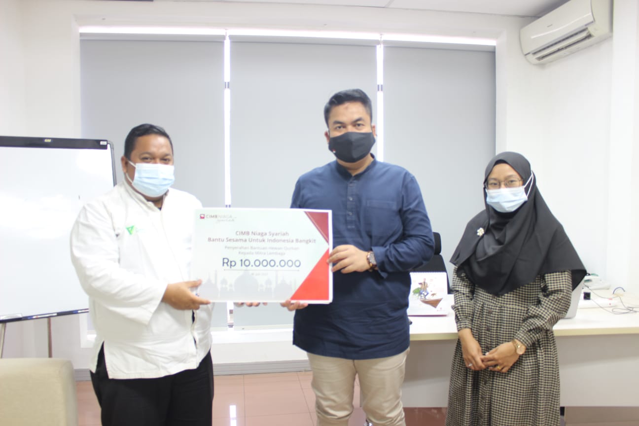 CIMB Niaga Syariah dan DD Waspada KolaborAksi Berkurban untuk Daerah Marginal