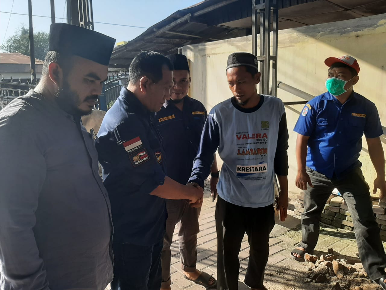 KATAR Sumut Serahkan Sapi Qurban Musa Rajekshah Kepada Masjid At-Taqwa Kecamatan Beringin