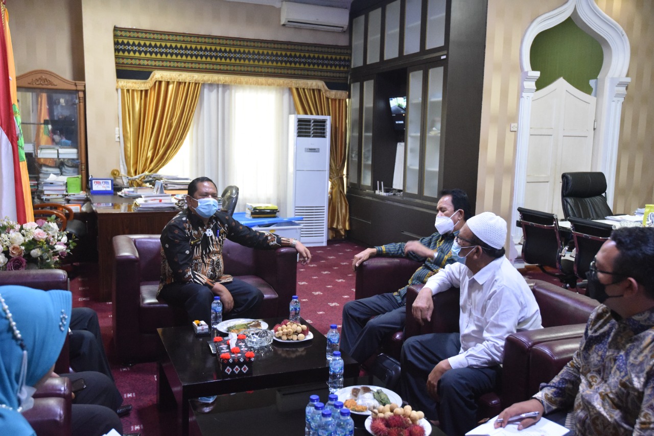 Walikota Irsan Nasution berharap 125 mahasiswa KKN Bantu pemerintah edukasi dan sosialisasi prokes ke Masyarakat