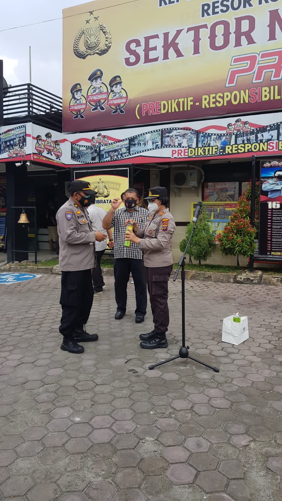 Plt Kapolsek Medan Baru Berikan Asupan Vitamin Kepada Personil