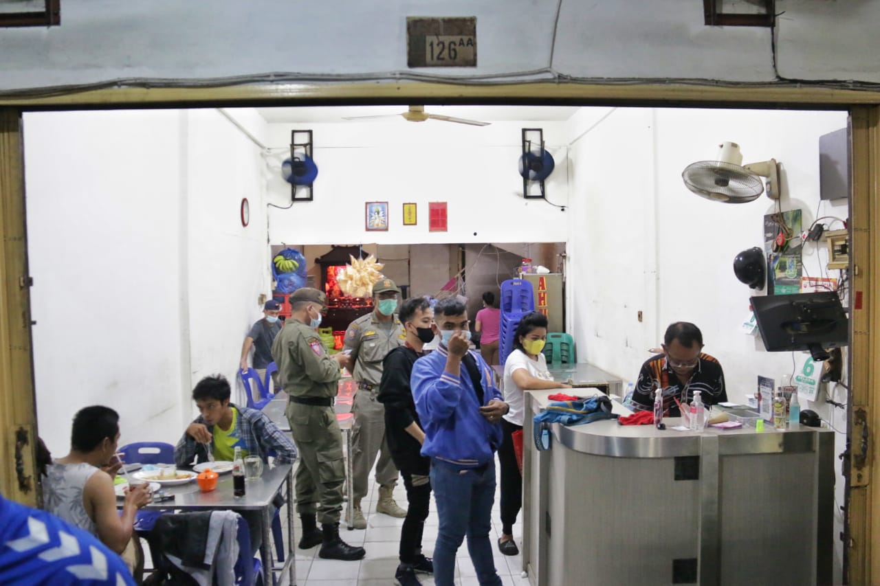 Pemko Medan Tertibkan Restoran Chinese Food Dijalan Mandala By Pass