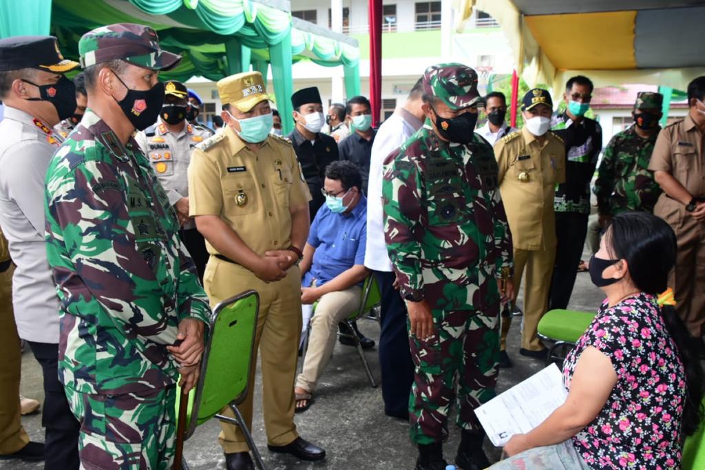 Pangdam I/BB; Minta Masyarakat Tetap Disiplin Menjalankan Protokol Kesehatan dan Segera Divaksin Bagi Belum