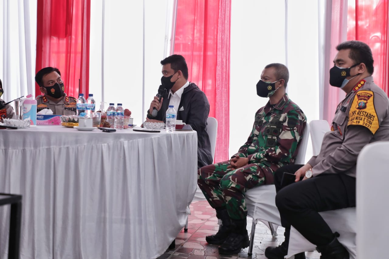 Bersama Kapoldasu, Wali Kota Medan Evaluasi PPKM Darurat