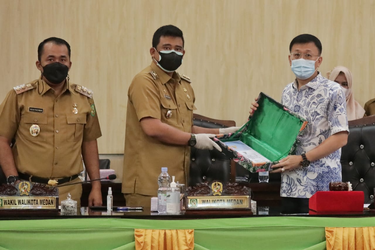 Â  Wali Kota Medan Sampaikan Nota Pengantar Ranperda Tentang Penetapan Zonasi Aktifitas PKL