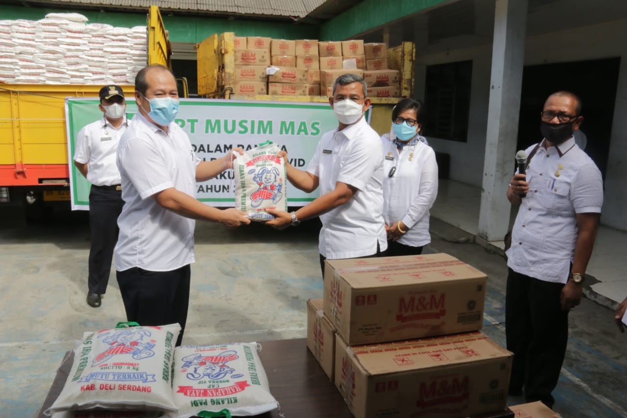 Pemko Medan Terima CSR Sembako Dari PT. Musim Mas