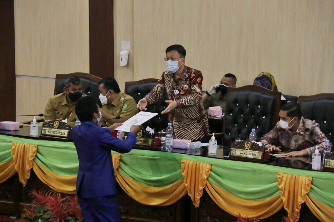 Pemko Medan dan DPRD Lanjutkan Pembahasan Ranperda Tentang Penetapan Zonasi PKL