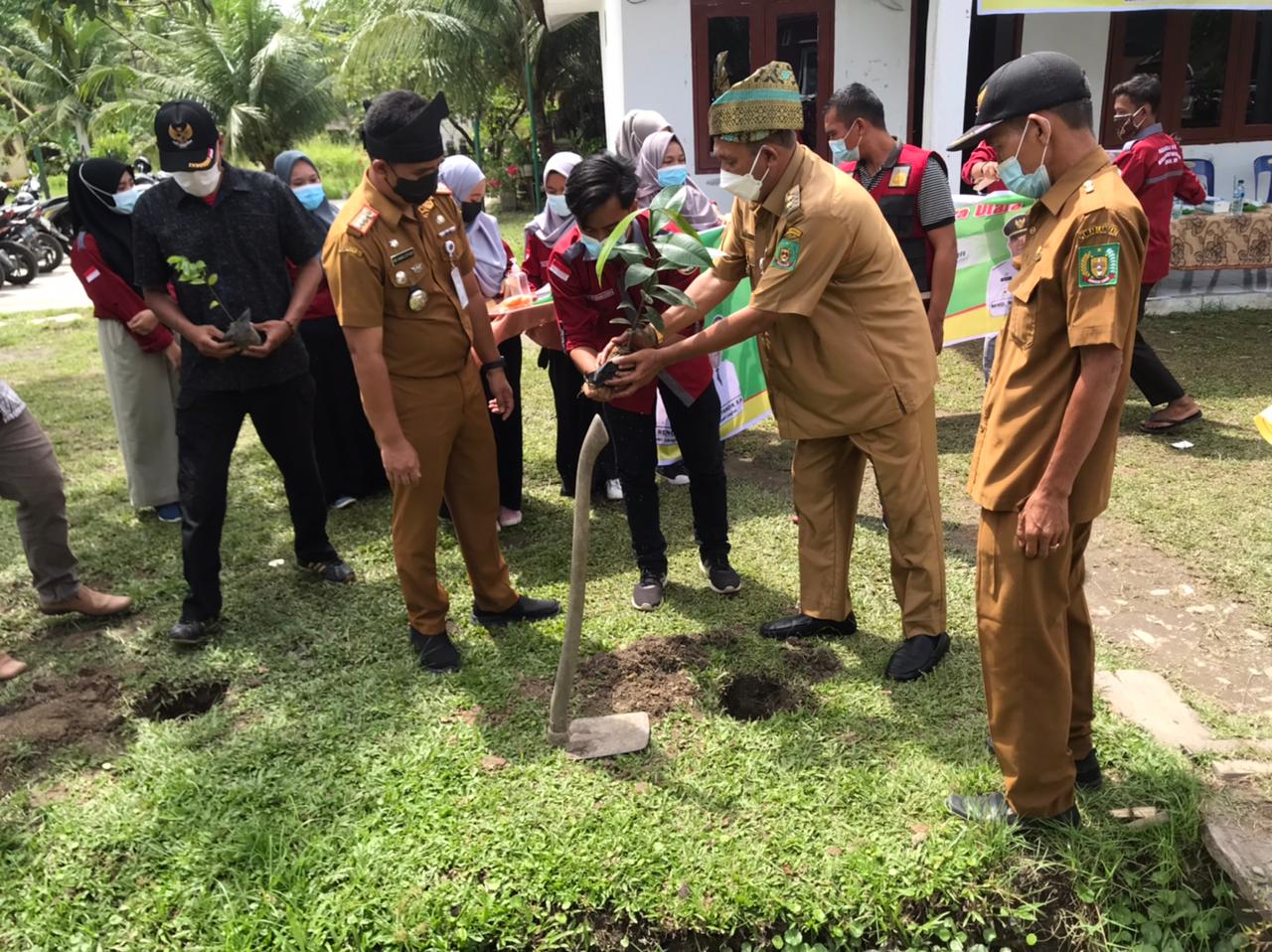 Pemkab Langkat Bersama Mahasiswa UIN SU Tanam 1.000 Bibit Pohon