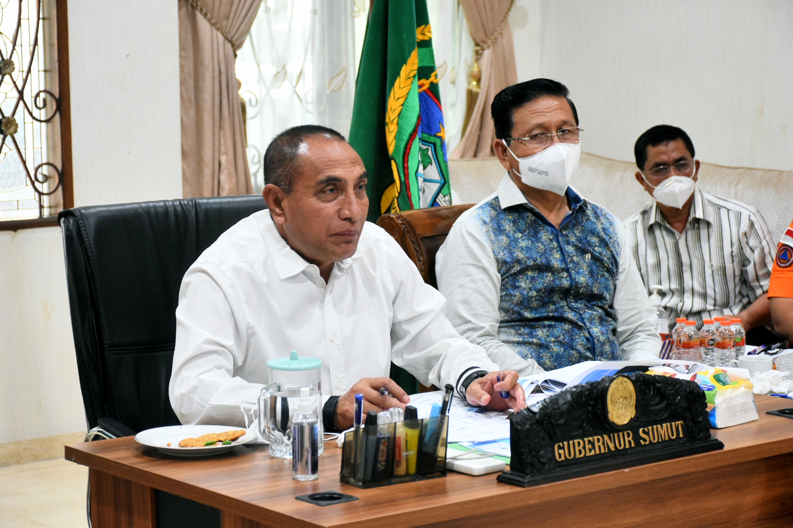 Evaluasi PPKM Level IV,  Edy Rahmayadi Sampaikan Penyediaan  Isolasi Terpusat di Kabupaten/Kota