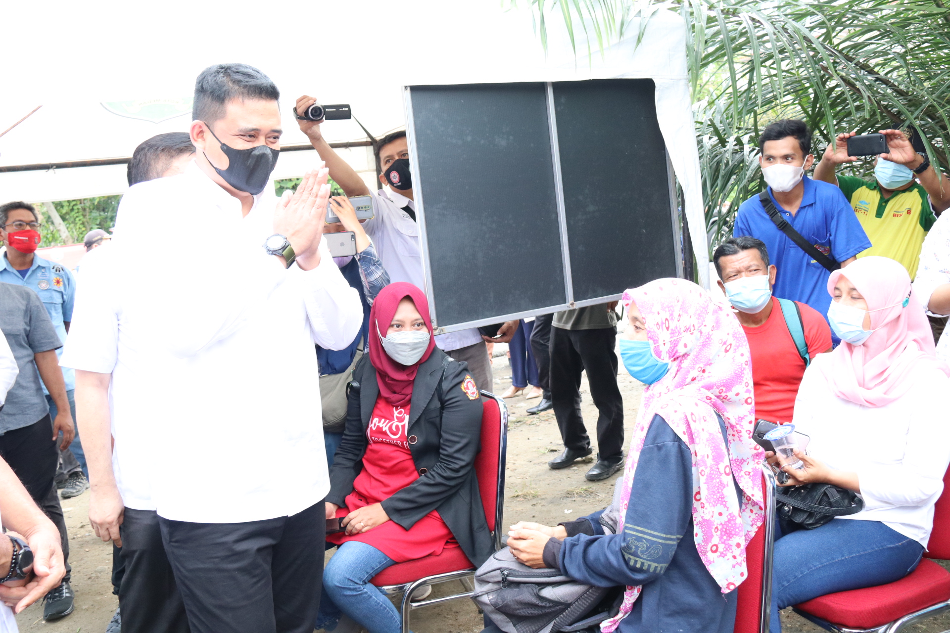 Testing Ribuan Orang Per Hari, Bobby Nasution Gercep Keluarkan Medan Dari Zona Merah