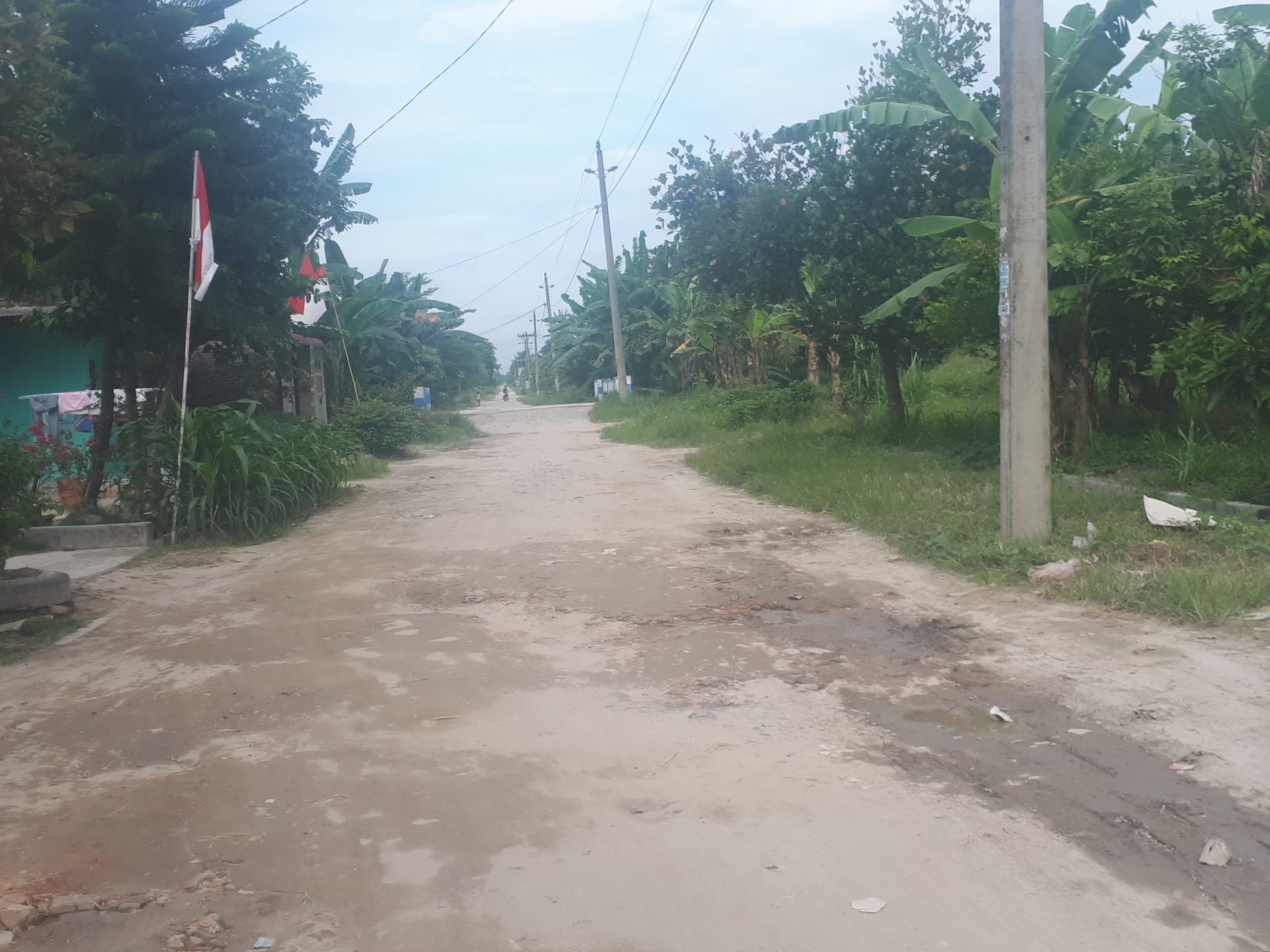 Semenjak Indonesia Merdeka, Jalan Dusun VII B Tengah Tak Pernah Diaspal
