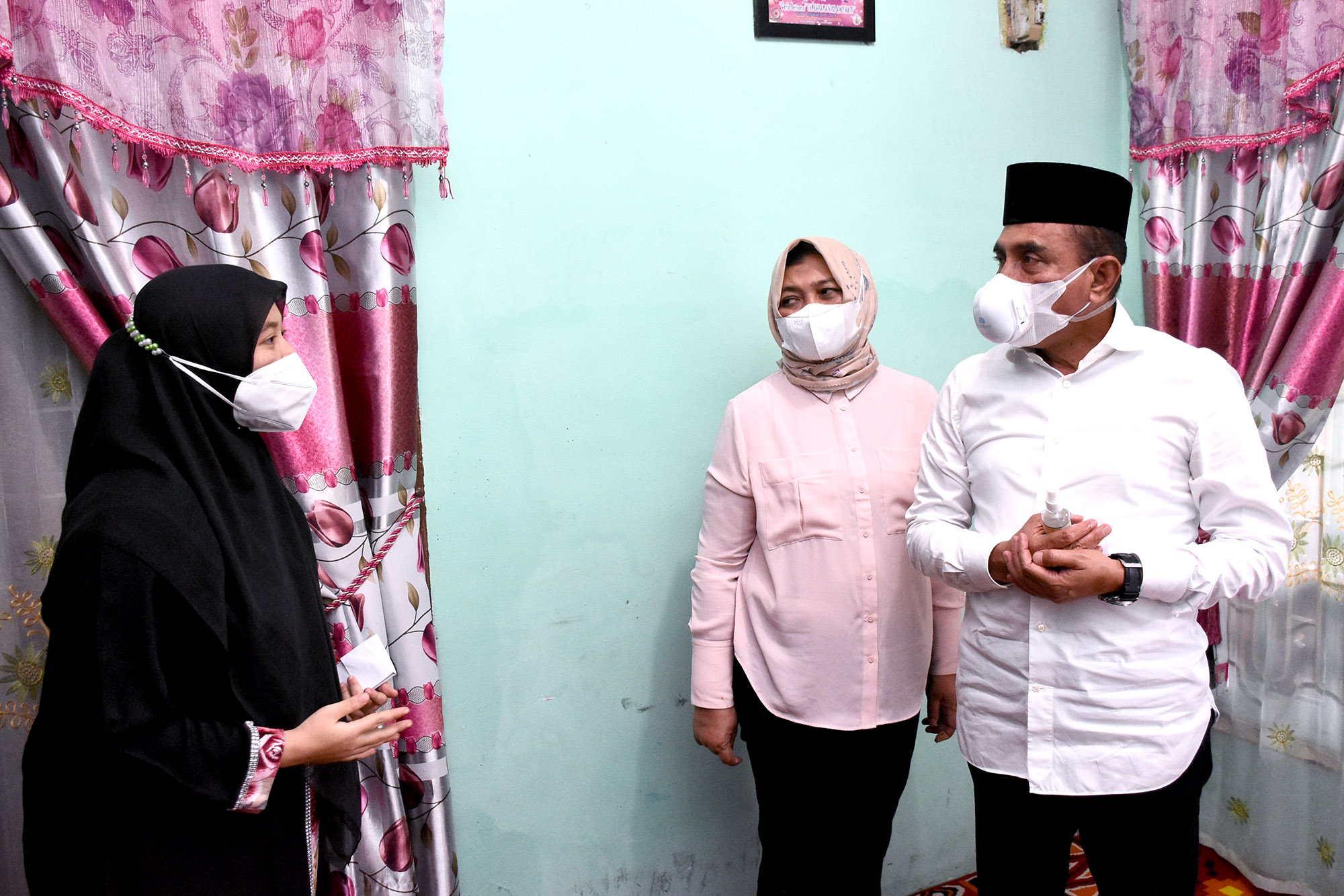 Gubernur Sumut Edy Rahmayadi Semangati  Keluarga Almarhum Parada Muqtadir