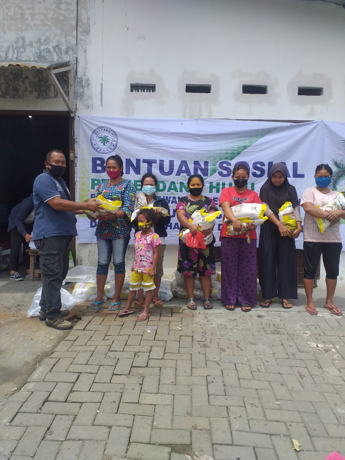 Serdang Hulu Kabupaten Langkat Peduli Terhadap Masyarakat Bersatu Melawan Covid-19