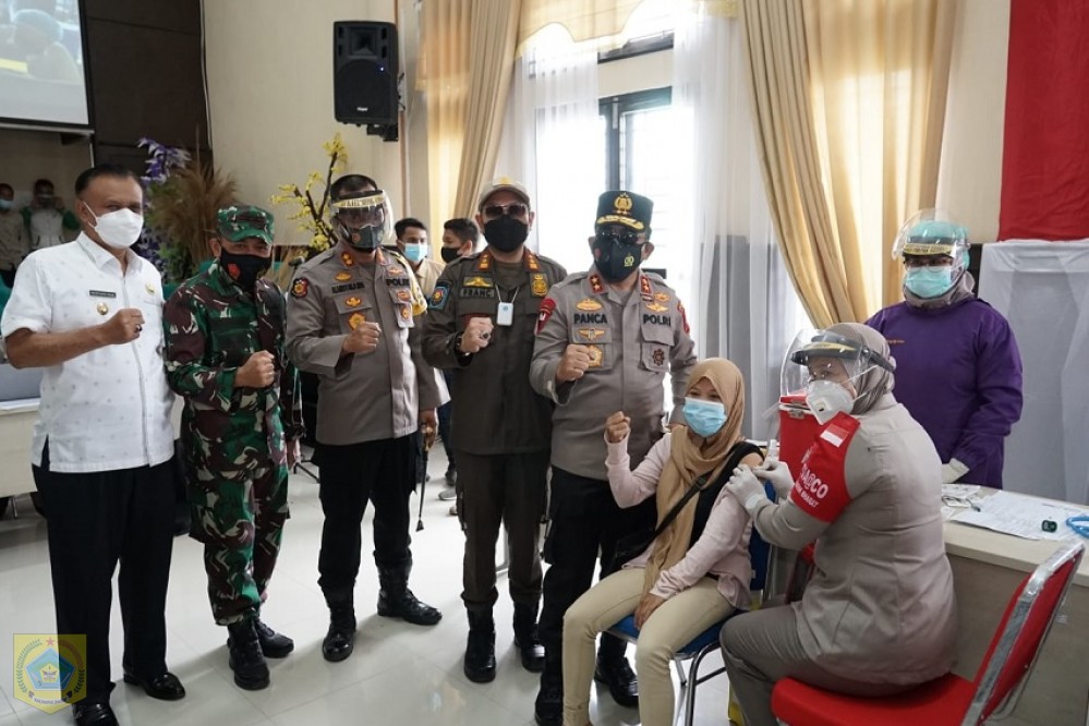 Kapoldasu Tinjau Vaksinasi Massal Di Kabupaten Pakpak Bharat