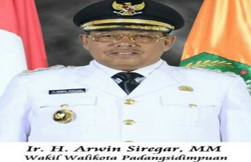 WAKIL WALIKOTA SIDIMPUAN BERSAMA ISTRI DI ISOLASI