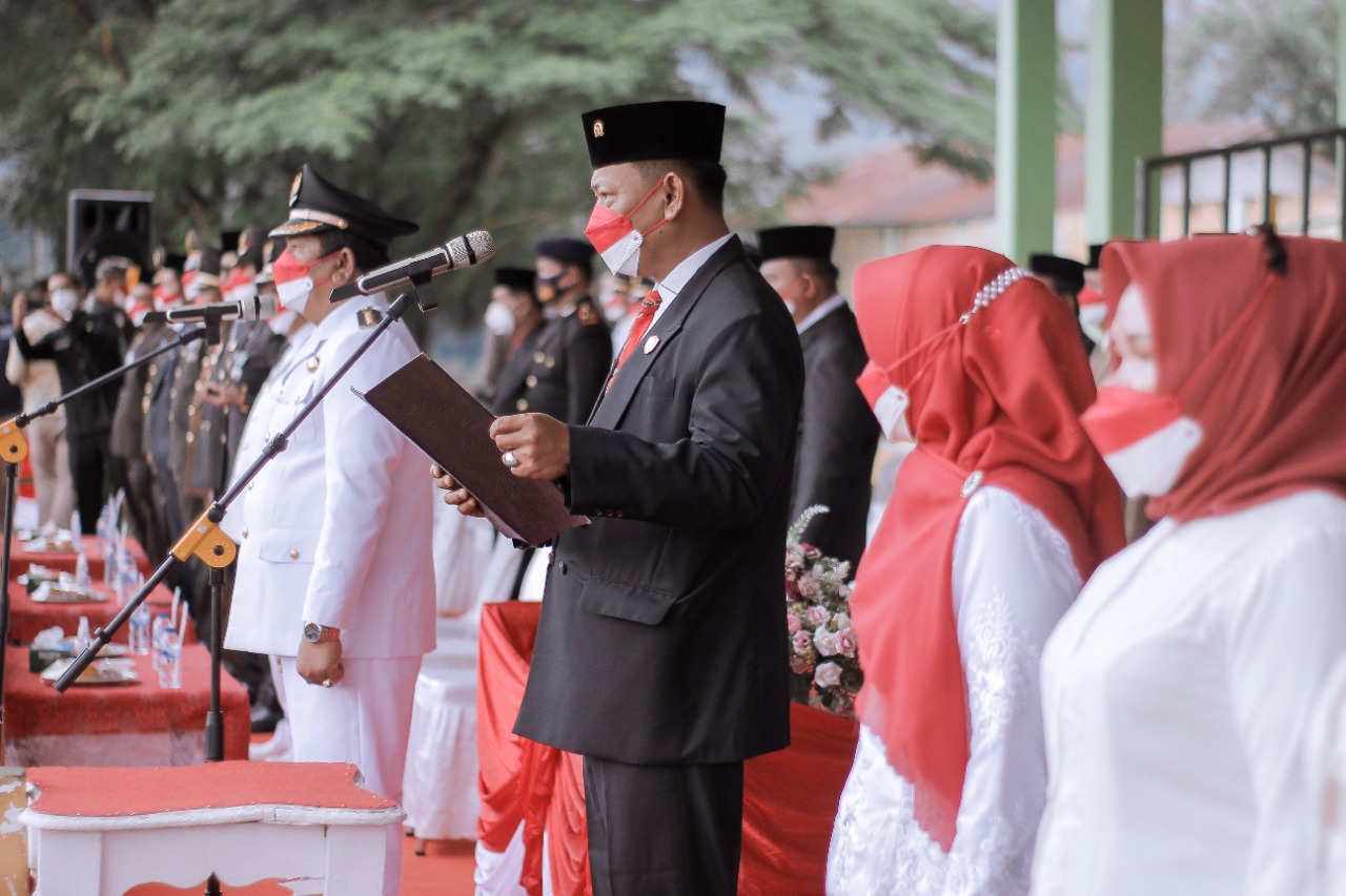 Wali Kota Padangsidimpuan Irsan Efendi Nasution Irup Upacara Peringatan HUT Kemerdekaan RI-76