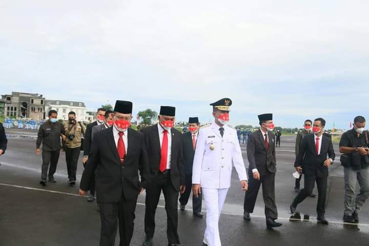 WAKIL KETUA DPRD SUMUT H HARUN MUSTAFA NASUTION HADIRI UPACARA 76 RI DI PANGKALAN LANUD SOEWONDO