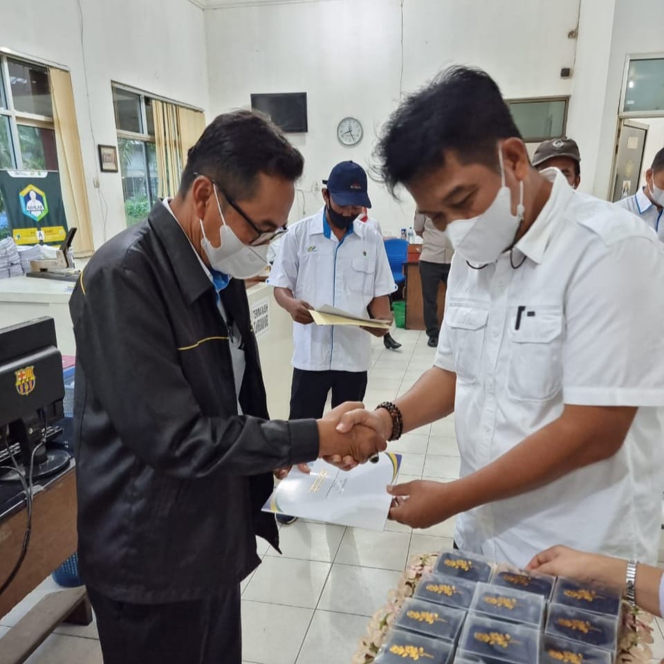 HUT RI ke-76Â  PTPN IV Berikan Penghargaan Kepada Karyawan, Direktur  Sucipto Prayitno : Untuk Karyawan Terbaik
