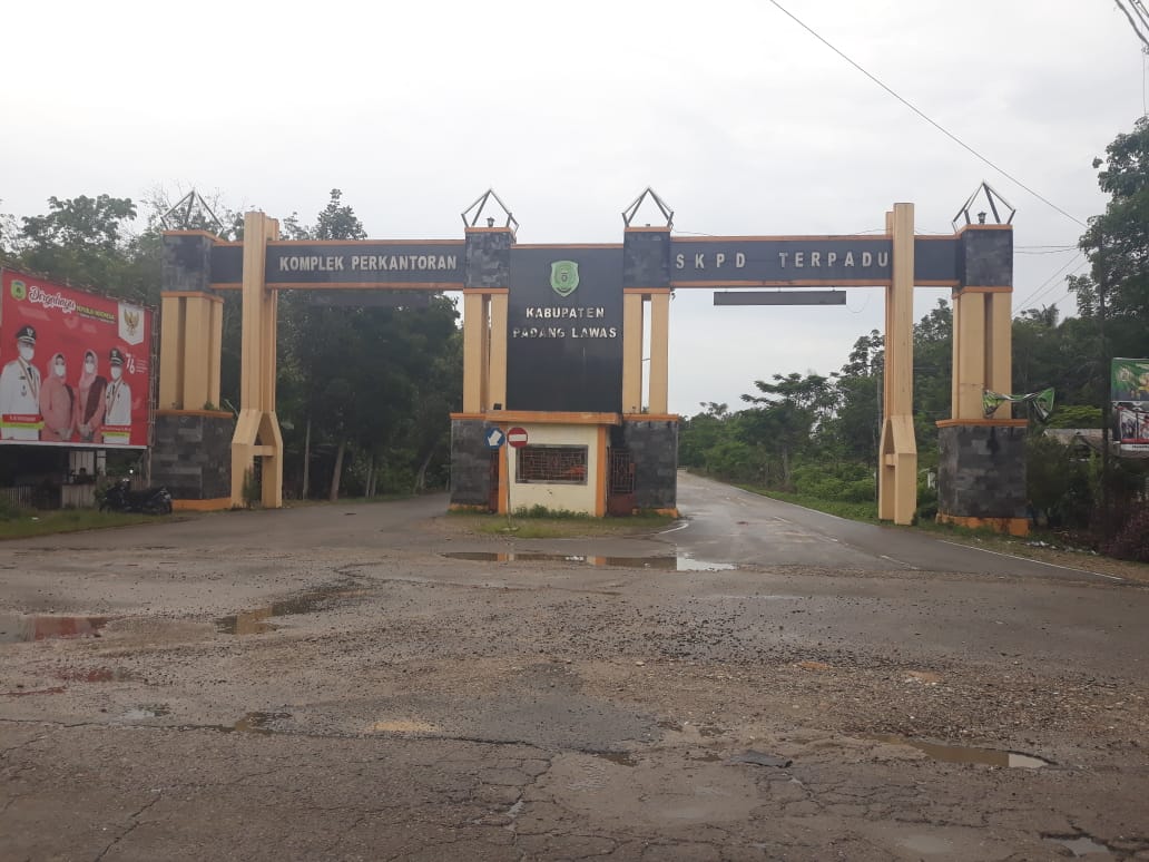 ALAMAT KANTOR SKPD TERPADU KABUPATEN PADANG LAWAS DIDUGA TIDAK SESUAI