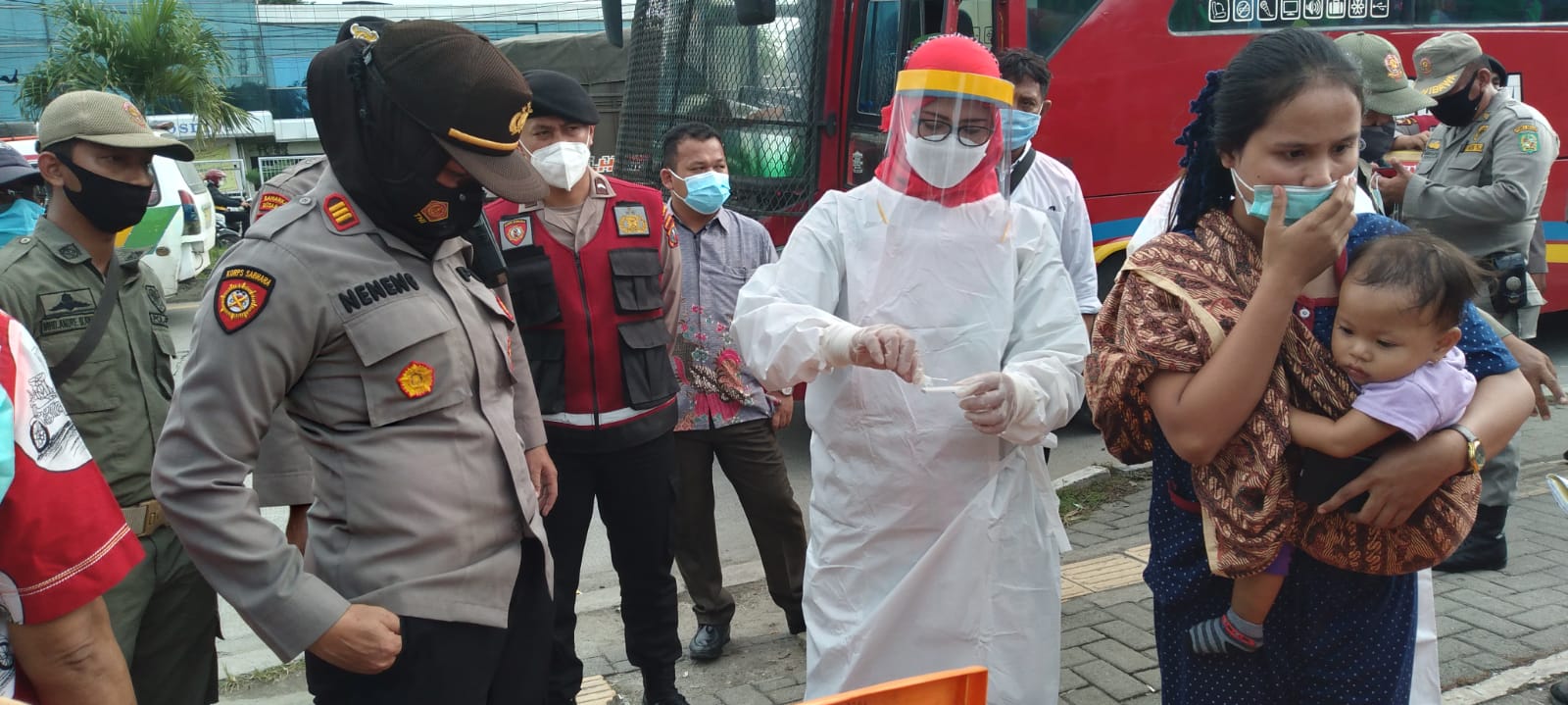 Para Sopir & Penumpang Bus di Terminal Amplas Dapat Swab Antigen Gratis Dari Polsek Patumbak