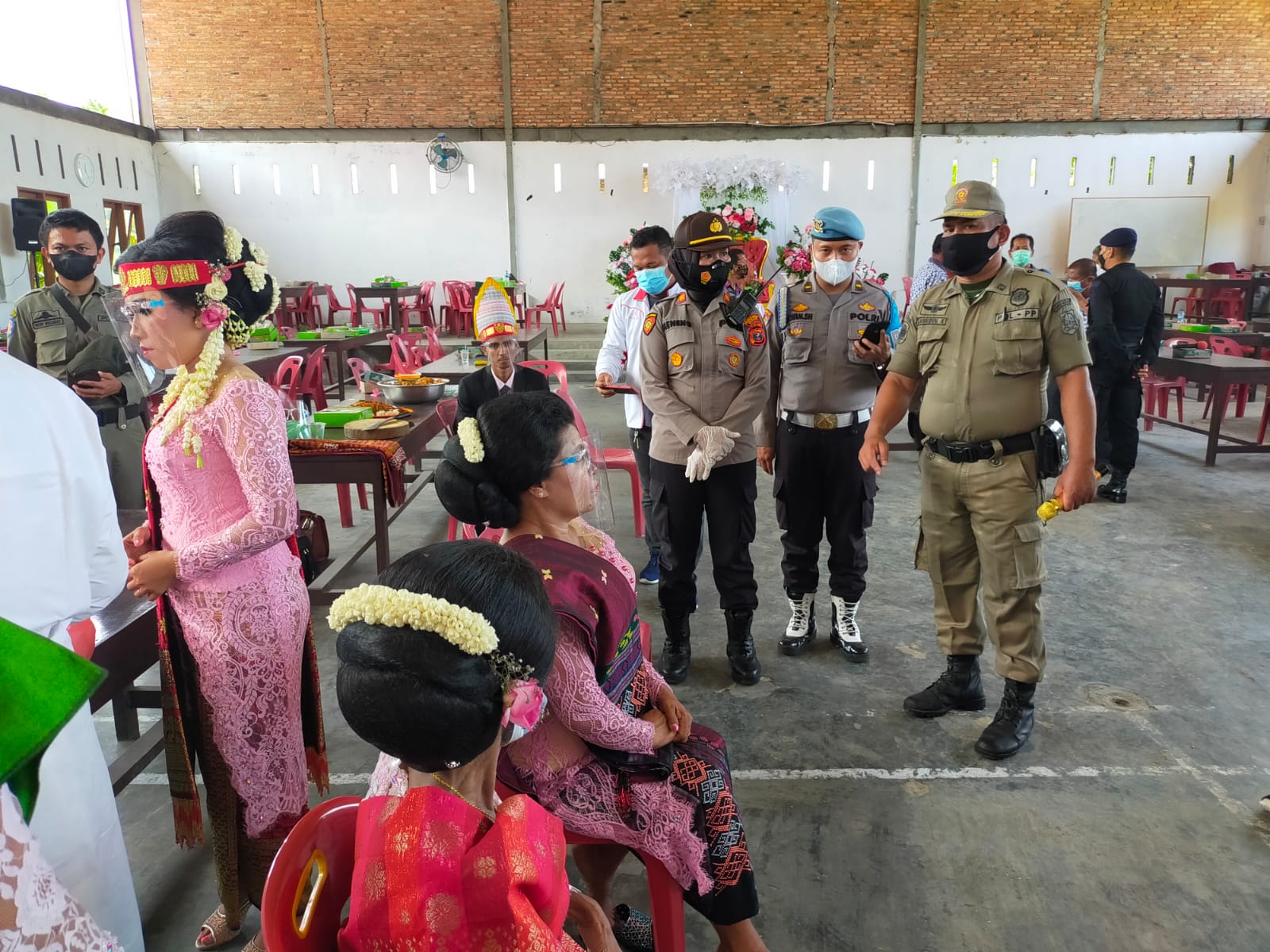 Tim Gabungan Polsek Patumbak dan Gugus Tugas Covid-19 Bubarkan Pesta Perkawinan.