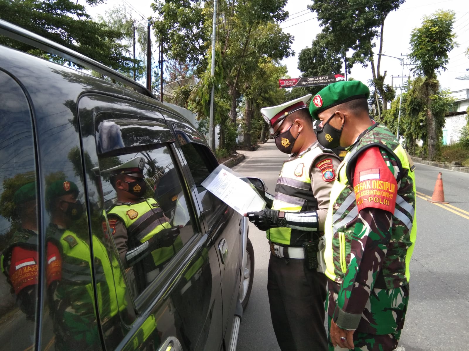Ratusan Kendaraan Menuju Siantar Diputar Balik Selama PPKM Level IV.