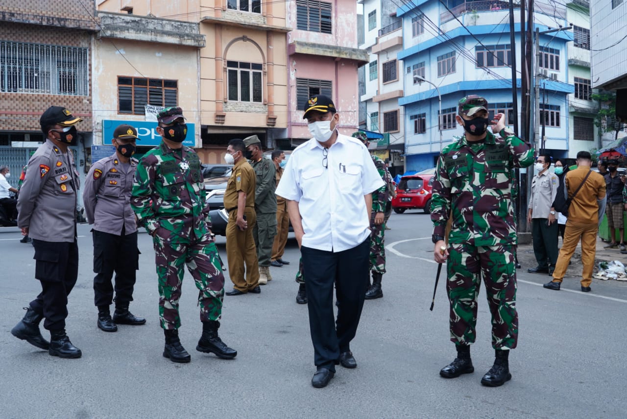Danrem 022/PT Tinjau PPKM di T.Tinggi Wako : Insentif Tenaga Kesehatan Belum Bisa Dibayarkan