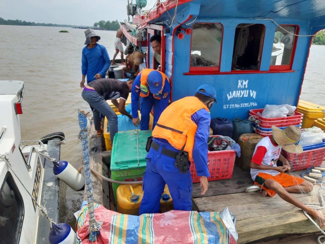 Team Regu III Sat Polairud Polres Tanjung Balai Patroli Situasi dan Kondisi Perairan 1 x 12 Jam