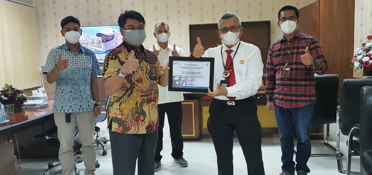 PLN UIP Sumbagut Beri Piagam Penghargaan Kepada Asdatun Kejatisu