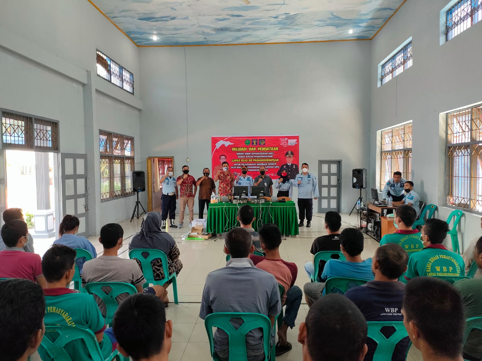 Lapas Kelas IIB PSPKanwil Kemenkumham Bersama DisdukcapilÂ  Laksanakan Validasi NIK Warga Binaan