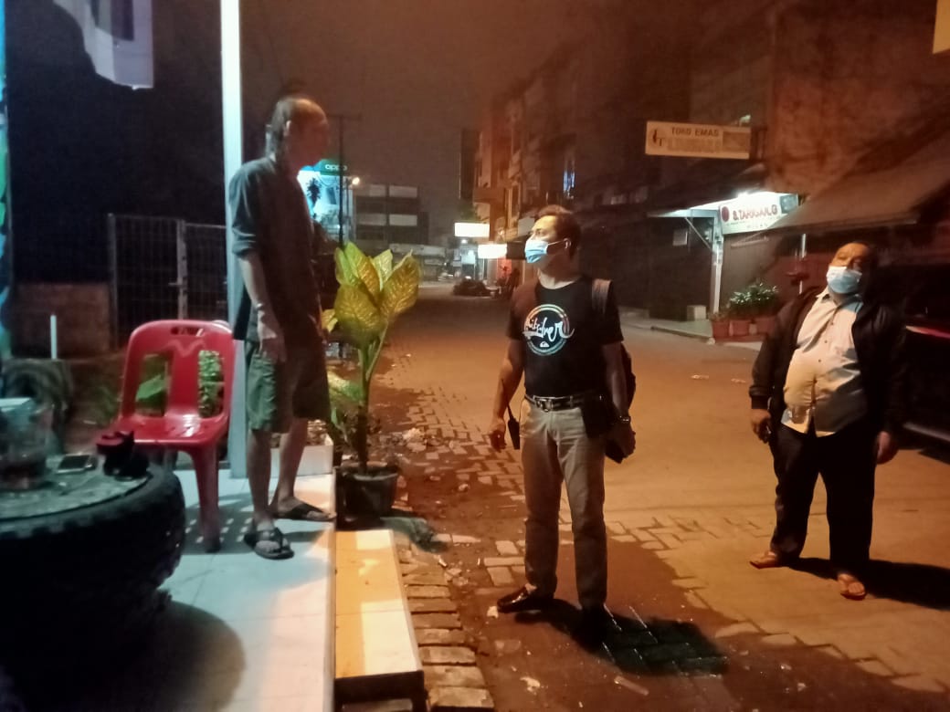 Kanit Reskrim Polsek Medan Baru Iptu Irwansyah Pimpin Patroli Malam Hari