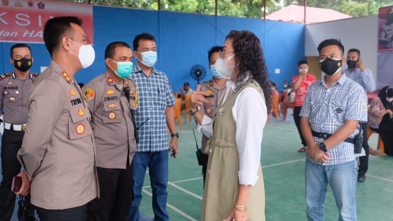 Meninjau Vaksinasi Merdeka Polda Sumatera Utara, AKBP Triyadi : Wujud Kepedulian Polri Agar Masyarakat Tidak Terpapar Covid-19