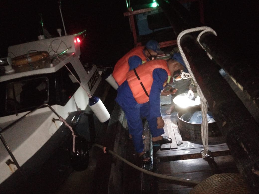 Team Regu III Sat Polairud Polres Tanjung Balai Patroli Perairan, AKBP Triyadi : Selama 1 x 12 Jam Situasi Aman dan Kondusif