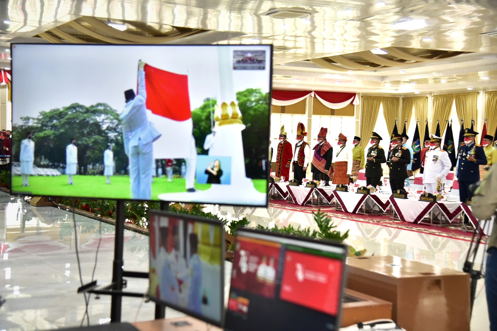Edy Rahmayadi Bangga Putri Sumut  Jadi Pembawa Baki Bendera Pusaka