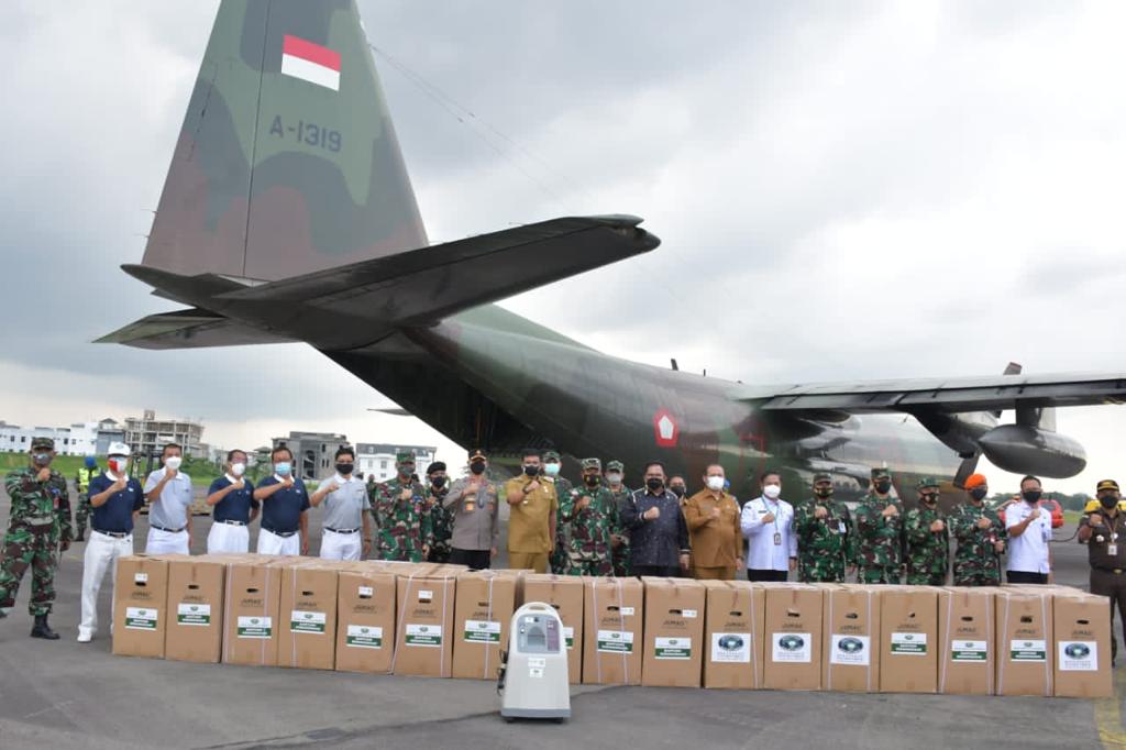 Kasdam I/BB Terima Bantuan Oksigen Concentator dari Panglima TNI