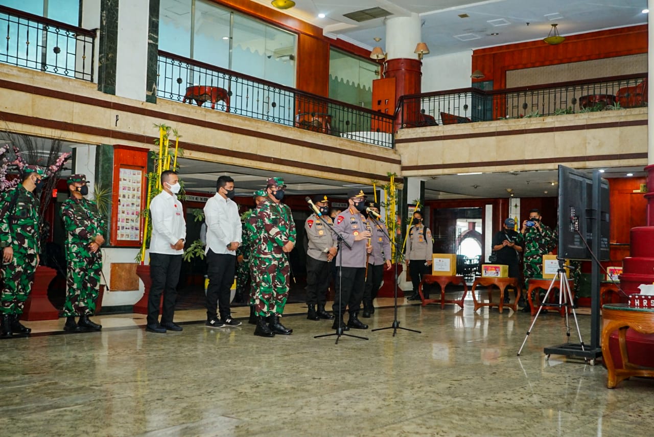 Bobby Nasution Dampingi Panglima TNI dan Kapolri di Medan, Ajak Masyarakat Manfaatkan Fasilitas Isoter