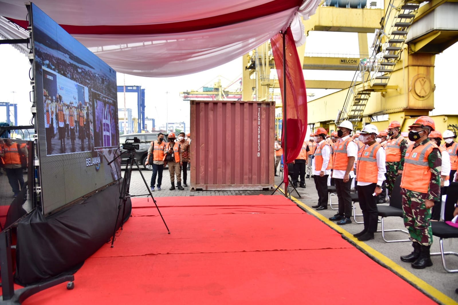 Wakil Wali Kota Medan Menyaksikan Pelepasan Merdeka Ekspor 2021