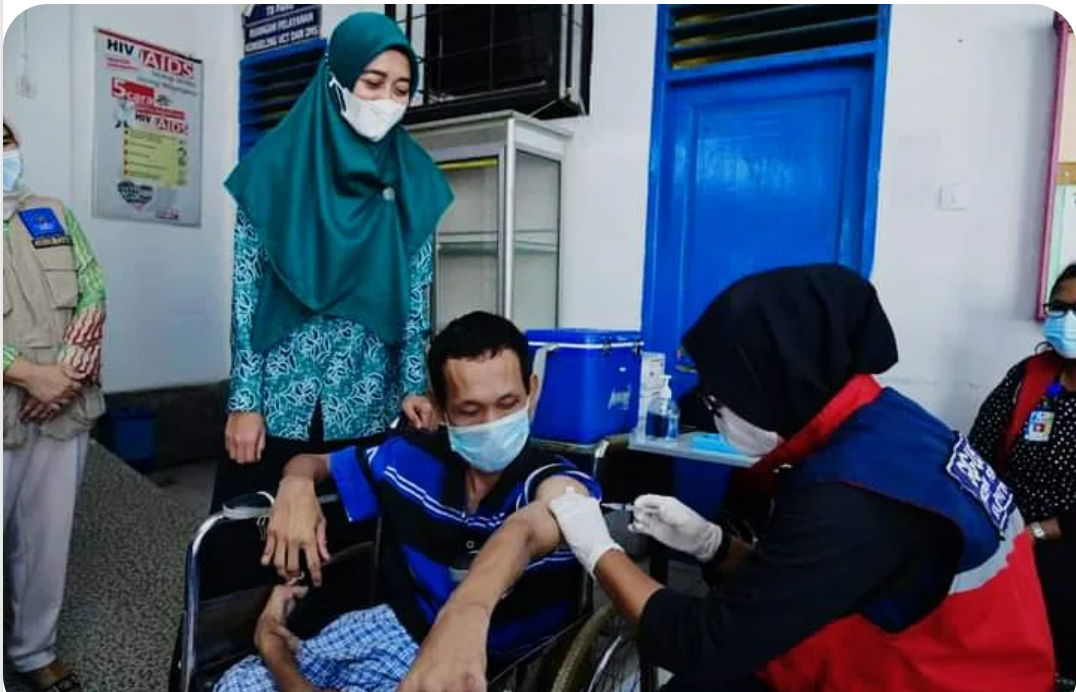 Kadis Kesehatan drg. Wahid Khusyairi Gencar Vaksinasi kepada masyarakat