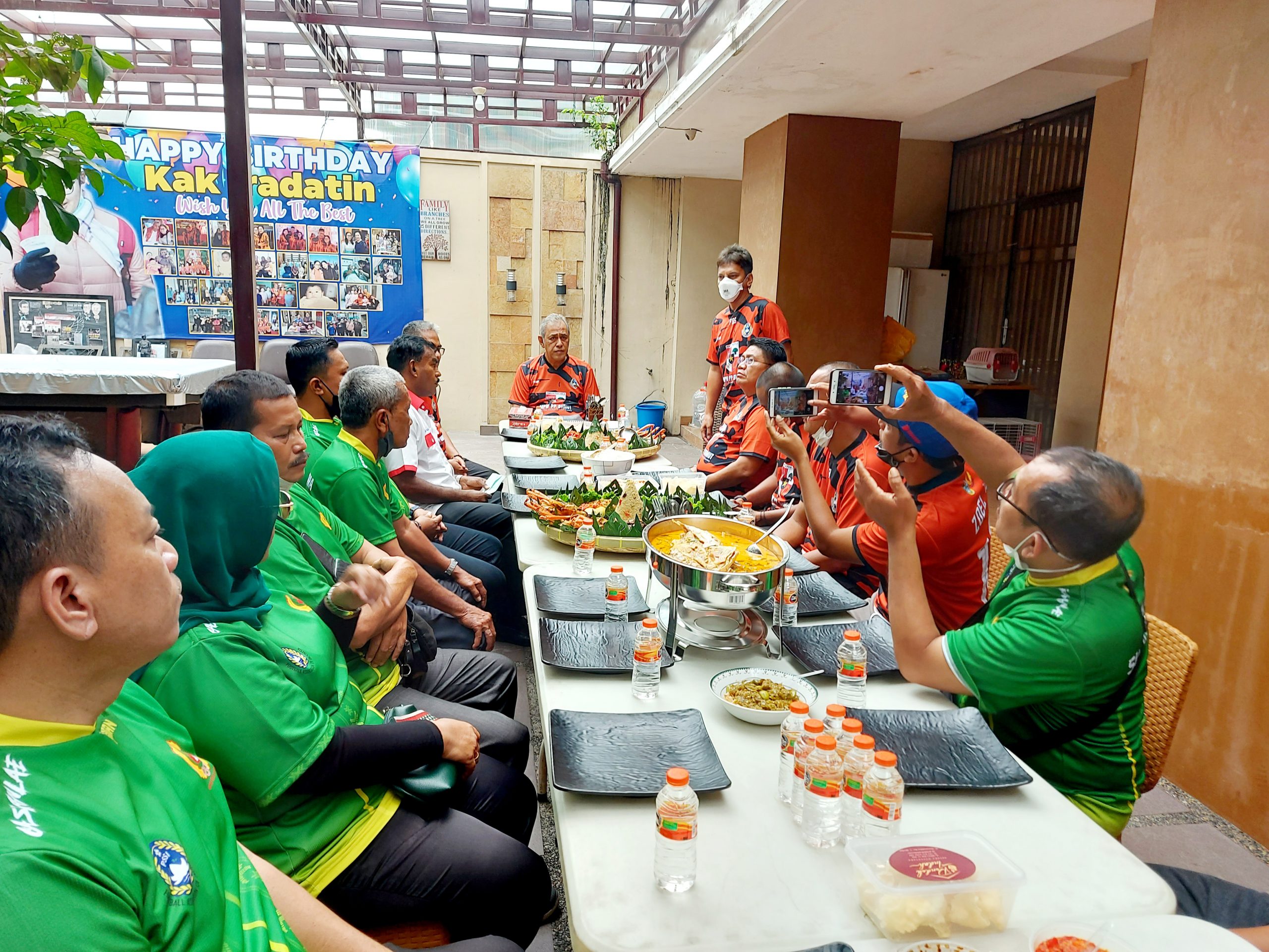 Lepas Atlet Sepak Bola Sumut ke PON Papua, Kodrat Shah : Untuk Raih Prestasi, Tim Harus Kompak