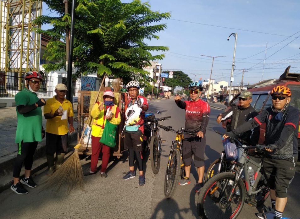 GJS, Gowes sambil Berbagi Pasukan Melatih