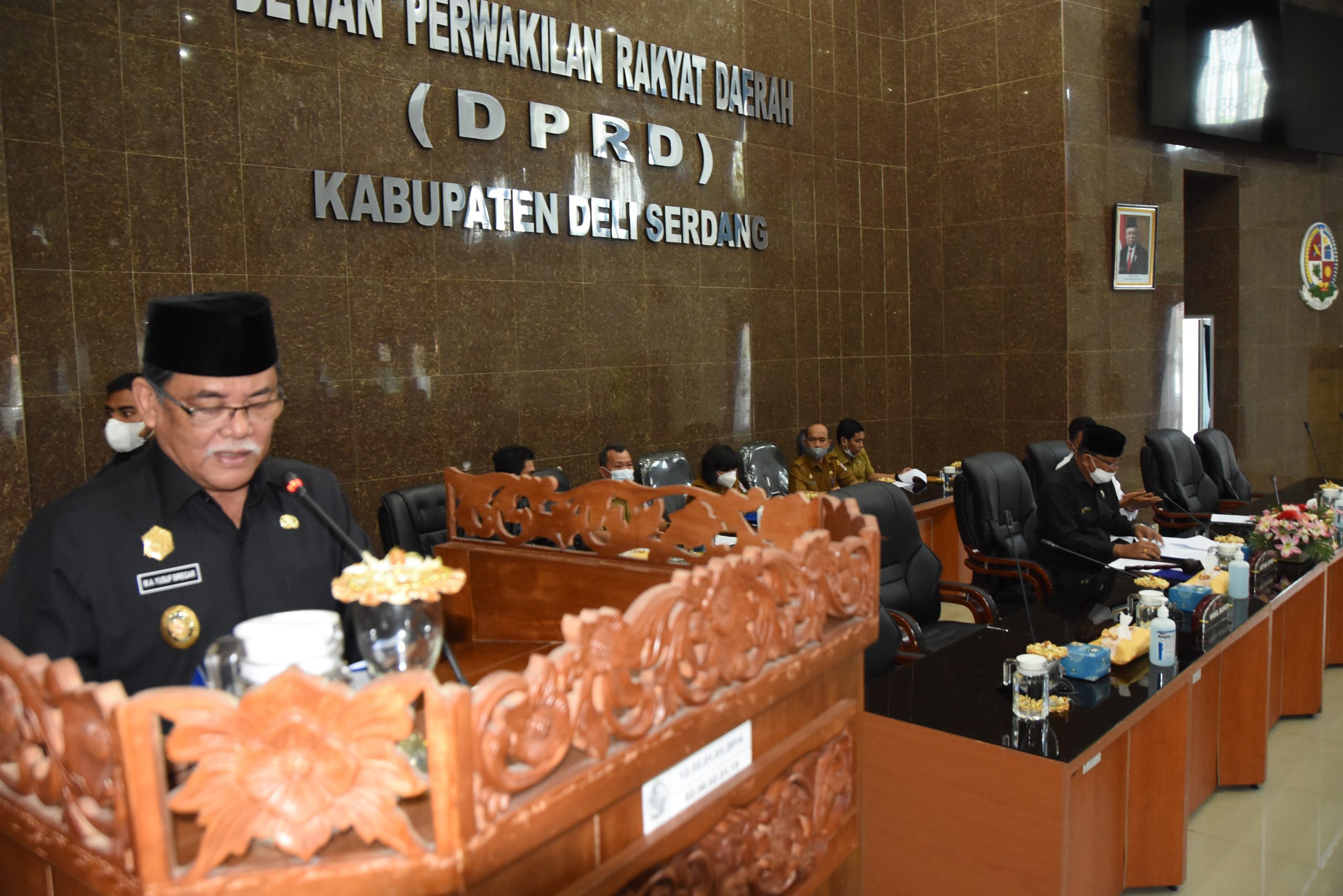 Pemkab DS Berikan Jawaban Atas Pandangan Umum Fraksi-Fraksi Terhadap RANPERDA Tentang Pemilihan Kades