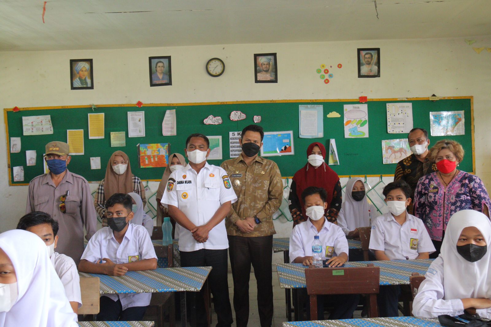 Bupati Sergai Tinjau Pelaksanaan vaksinasi, Masyarakat dan Siswa Diimbau Tetap Terapkan ProkesÂ 