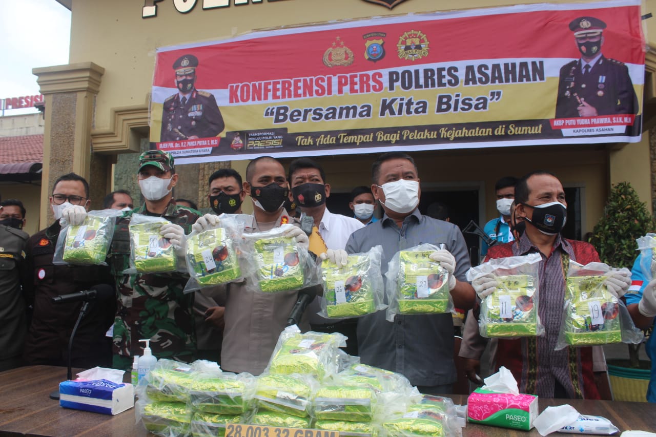 Polres Asahan UngkapÂ  Sabu Seberat 28 Kg di Kota Tanjung Balai, Pelaku Terancam 20 Tahun Penjara