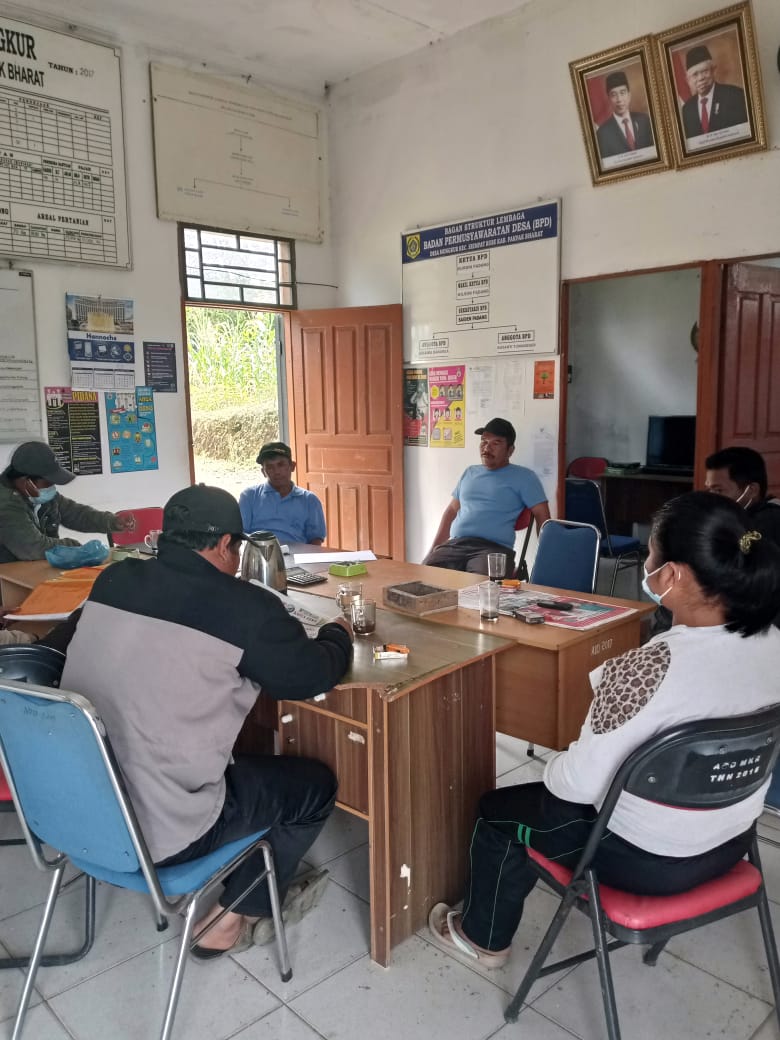 Jajaran Perangkat Desa Mungkur Rutin Gotroy, Jalin Kebersamaan dan Kekompakan