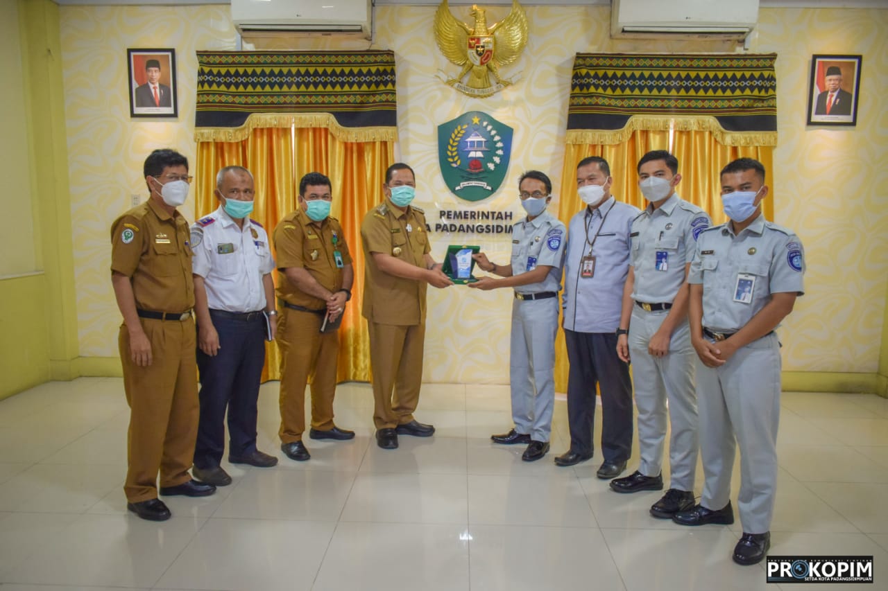 Walikota Padangsidimpuan Irsan Efendi Nasution menerima audensi PT Jasa Raharja