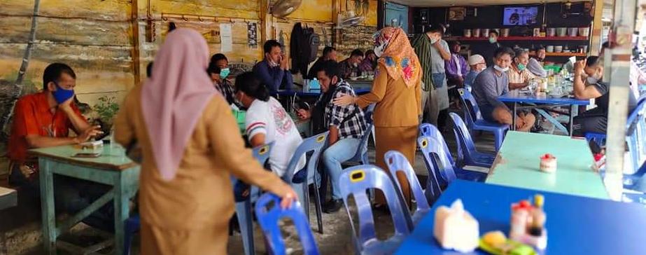 Dinkes Labuhanbatu Sidak Penerapan Prokes Covid-19 di Warkop Kota Rantauprapat